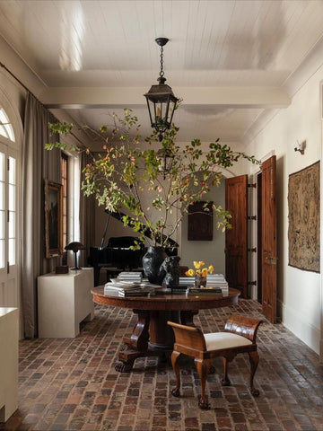 Timeless Grandeur in Memphis: A Greek Revival Home with Contemporary Soul