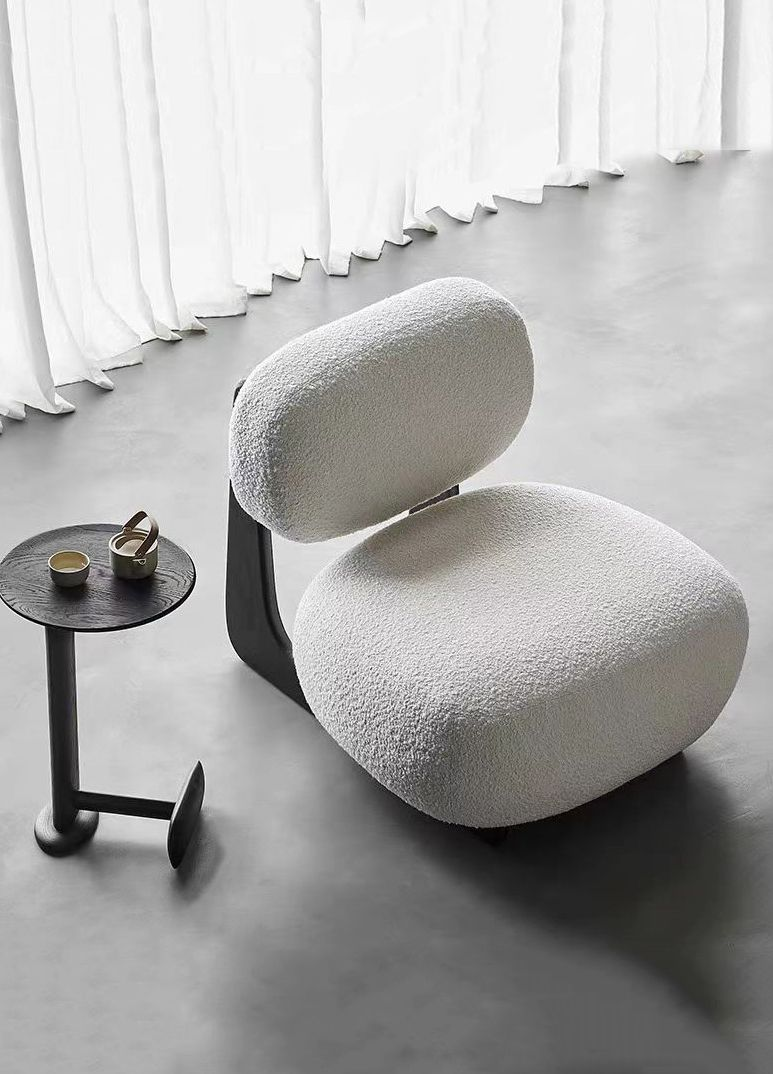 The Nuevo Sleigh Chair: The ultimate in stylish simplicity