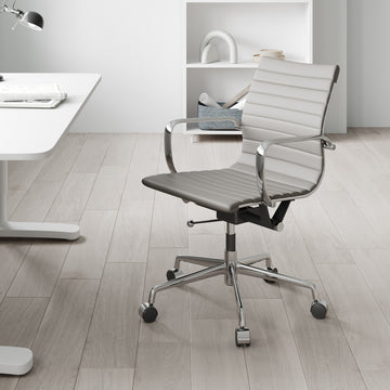 The Modern Office Chair: Combining Style and Functionality